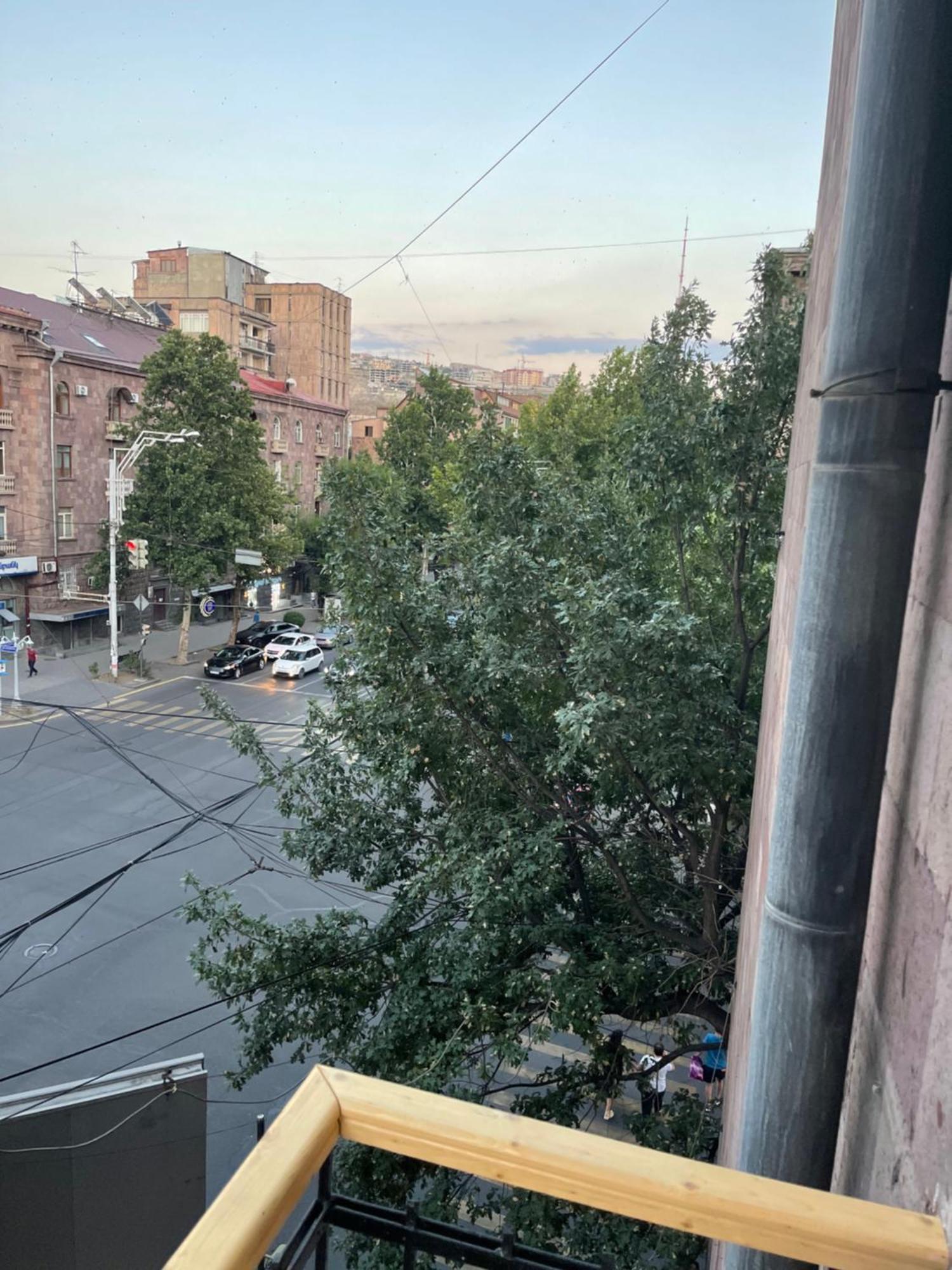 Yerevan Downtown Luxe Exterior foto